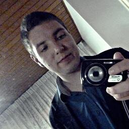 aqui não, posso até não ser simpático, comigo não tem desculpa, minha criação é chucra, a verdade ninguém furta sou bruto rustico e sistemático