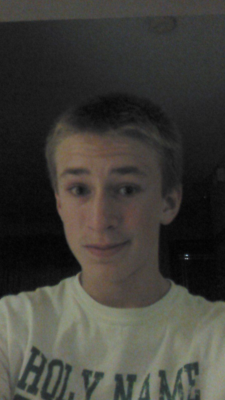 ZestyBro's profile picture. This is @Ballhardforever but this is his back up account