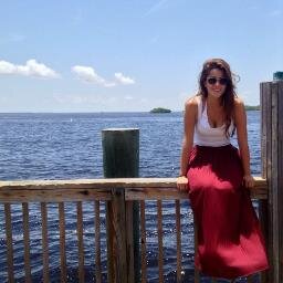 danytllz's profile picture. Oh Daniéla la vie n'est qu'un jeu pour toi, oh Daniéla tu voyez la vie en rose.