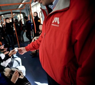 Cuenta anónima de servicio público sin animo de lucro para controlar la ubicación de los revisores de tranvia.