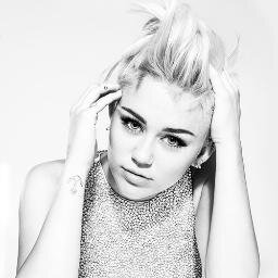 MEU TUDO @MileyCyrus and @ddlovato ☮