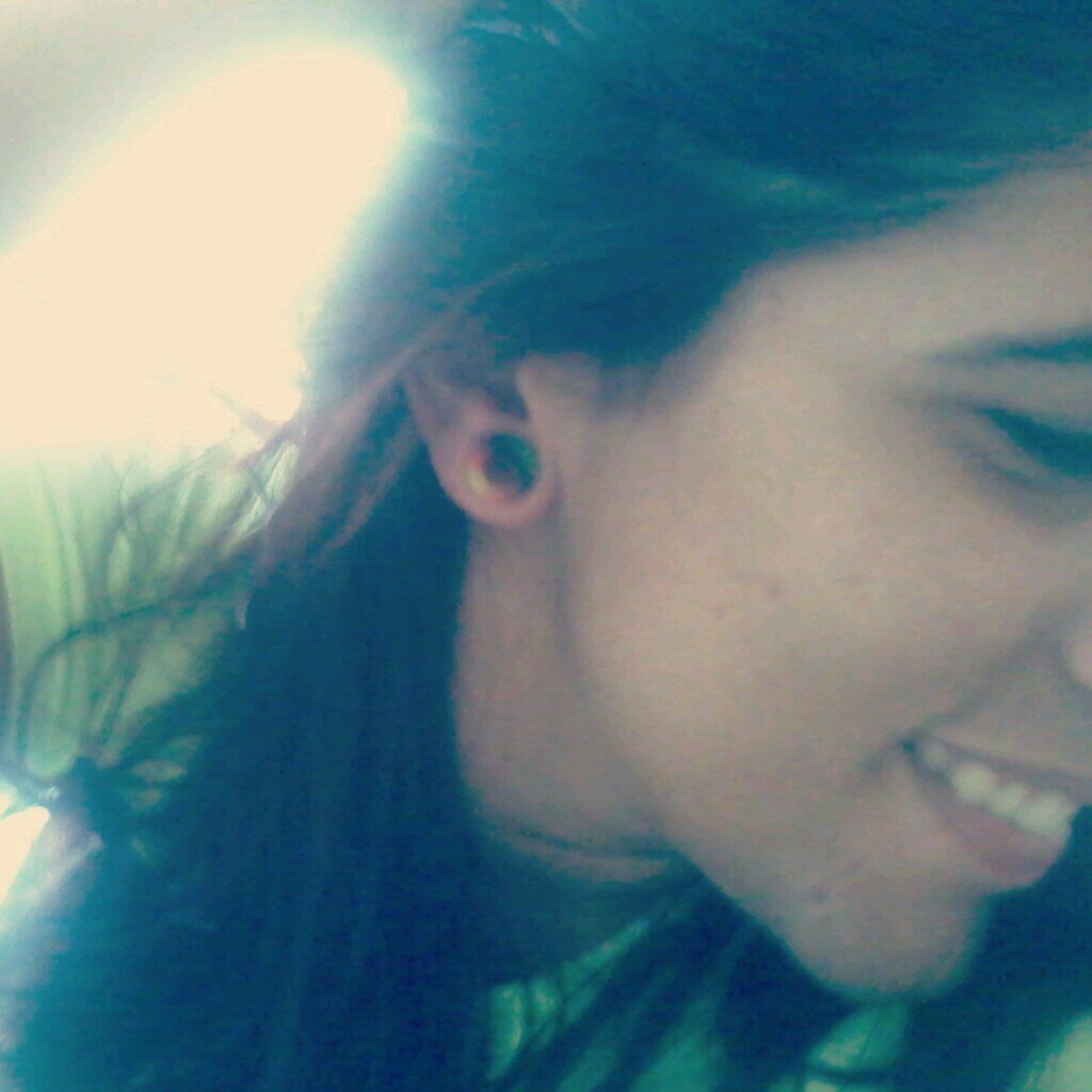 Vocês riem de mim por ser diferente e eu rio de vocês por serem todos iguais. seja você, seja autentico, seja original, se permita sempre ←