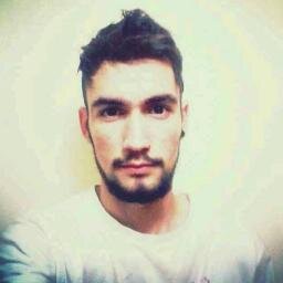 ' Viver amanha é muito tarde.Viva hoje!!Certos acontecimentos da vida nos torna mais fortes e importantes!!Lutar pelos seus ideais é alcançar a gloria!!!