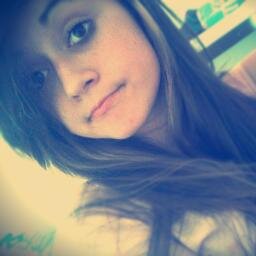 Amo pizza de catupiri, amo Rock'. Amo o @ChayLeao, .. E assim que a vida segue... ♥ Rockstar(8
