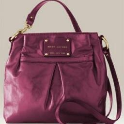 Latest cross-body handbags in fashion awesome reviews for deferent types of handbags.