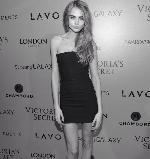 Esperando el dia en que me mire al espejo y me sienta bien conmigo misma. Cara Delevingne y Kandall Jenner son mi inspiracion.