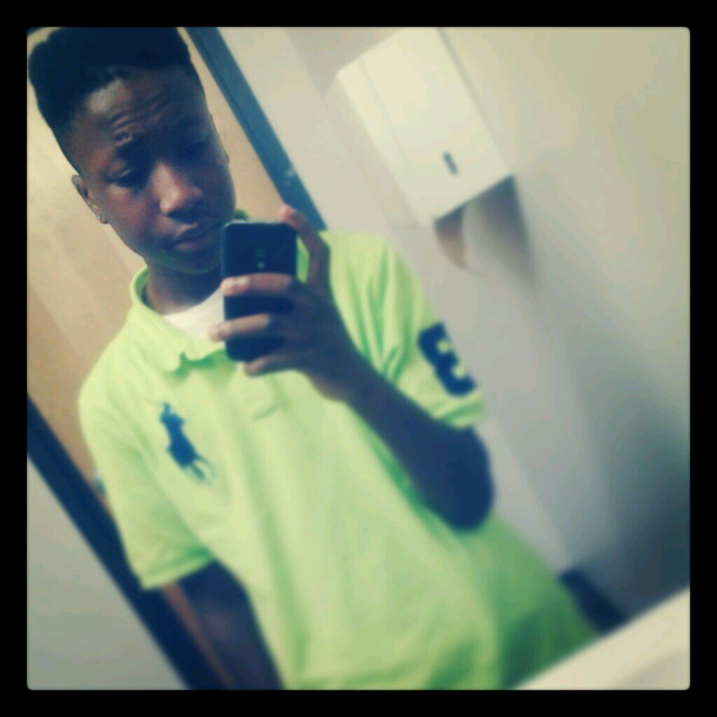 Follow me i'll follow you back ..