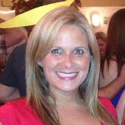 Marketing Mgr; Gtown PR & Comms Masters grad; FL native; UCF grad. Left-handed lover of connecting people & volunteering. Grammar nerds unite!
