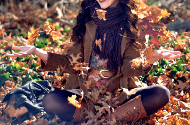 Fall fashion tips and ideas to look your best this fall. Sweaters and boots oh so comfy and never go out of style.