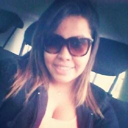 Sou virginiana, corintiana ♥, feia , ciumenta, possessiva, boba, insegura, romântica, chorona, orgulhosa, irônica e dramática :)