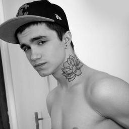 vou seguir todos de volta *-*