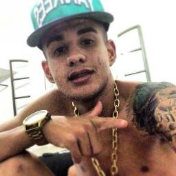 Ai novinho, assim você me mata♫♪ Te Amo Rodolfo Martins  Costa @McRODOLFINHO ∞