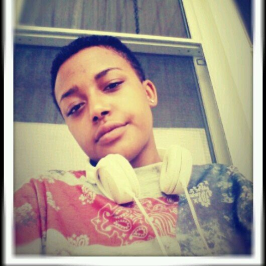 what can I say... I go to Mid-Continentand I play ball, and I'm 19.. swagg out all the time.. Hmu on whatever.. follow me n I got u back! !