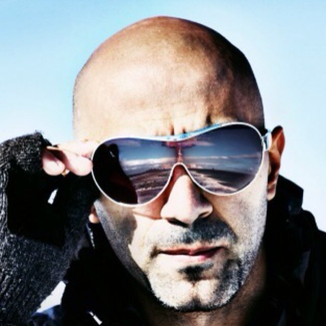 MikShax's profile picture. I am: Husband, Father, Beliver, Musician, Designer, Photographer and just the happiest man in the world!