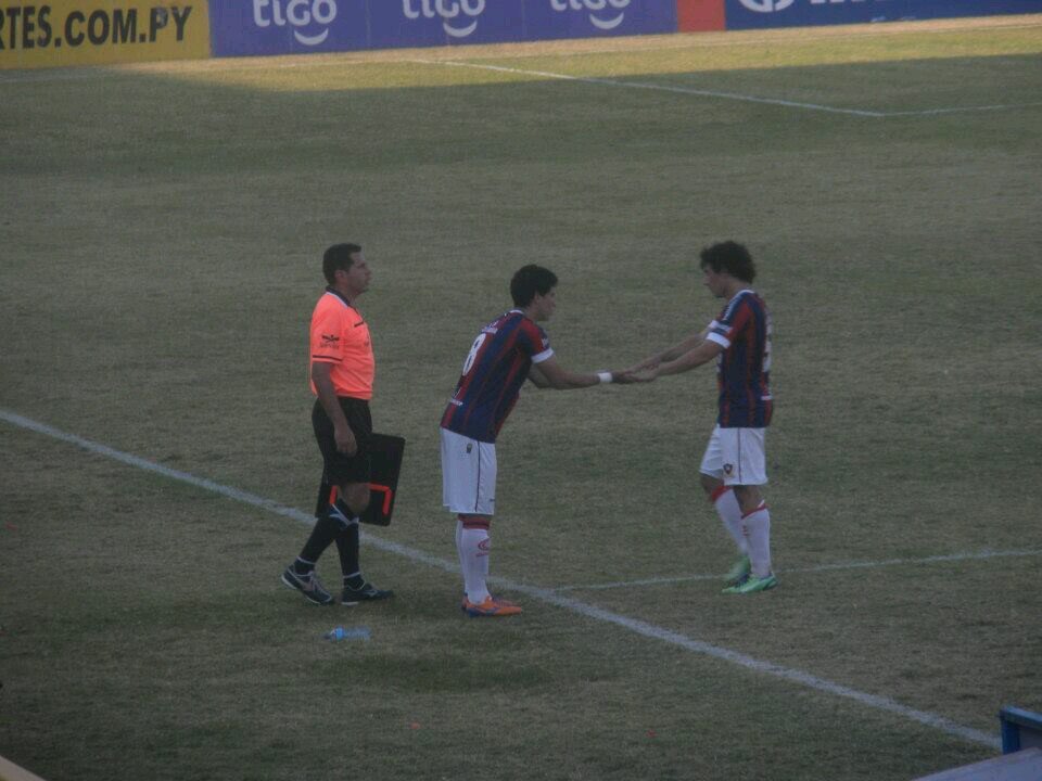jugador de fútbol del club cerro porteño