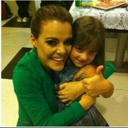 Sou Admiradora Da Laura Brum Filha Da @PraFeBrum & @Premerson, Adoradora Do Deus Vivo... o resto é detalhe!