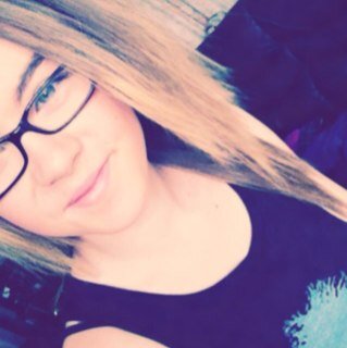 One direction all the way! 3

Kerser,bliss en esso and fozzey and vanc! 
Follow me and ill follow you....cheers!