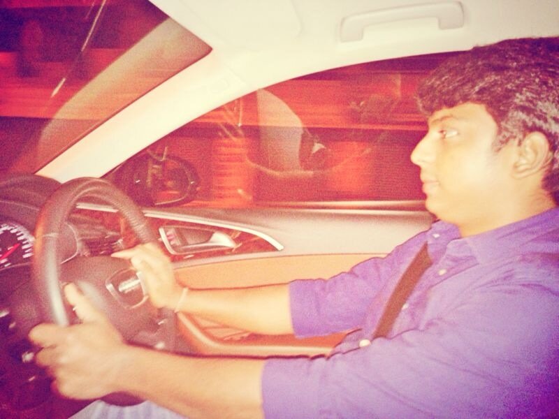 vivekraman89's profile picture. 