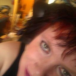 purplefully's profile picture. Miscellaneous mind wanderings and collector of the quirky.