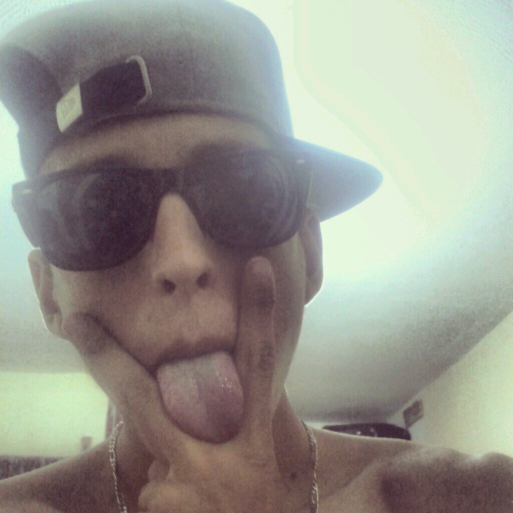 Follow me and Followback Mutherfucker 3