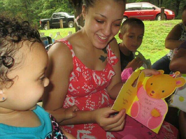 Just living life and loving my daughter, God, and the bf (: