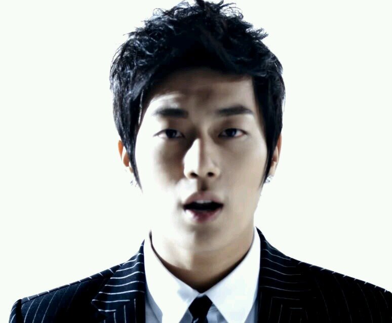 {Verified Prince} by @7springrp . Yoon Doojoon B2ST Leader!