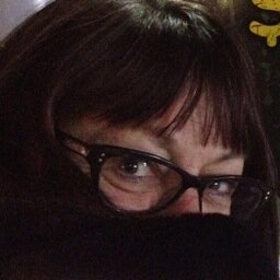 Walkley award winning radio, tv and print journalist and podcast producer. Media Trainer. Presenter Fourth Estate.
