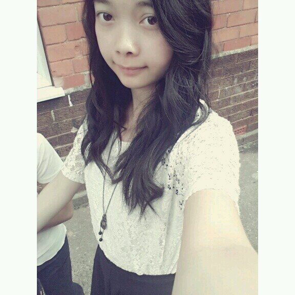 96' xx | bruno mars i guess? haha| when am bored:food is my answer... this sounds weird