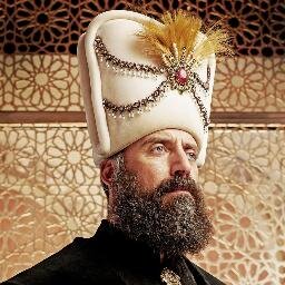 Muhteşem Yüzyıl, Kanuni Sultan Süleyman'ın dönemini ve aşkını anlatan bir dizidir. Bu sayfa, dizinin TEK resmi sayfasıdır.