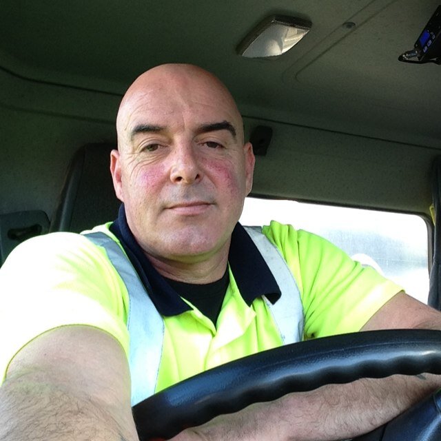 truckerpod's profile picture. 49 years old bald headed truck driver, twice divorced, single lonely and loving every dam minute of it, Up the Sky Blues #pusb