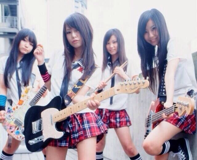 SCANDAL一筋/MANIA/ りな/とも(〃▽〃) /SCANDAL初代組会員番号NO.5!フォロバ目的いらなーい。仲良くなったらフォロバします
