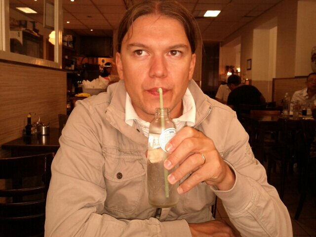 follow me also on http://t.co/Sp8IRbWEkW