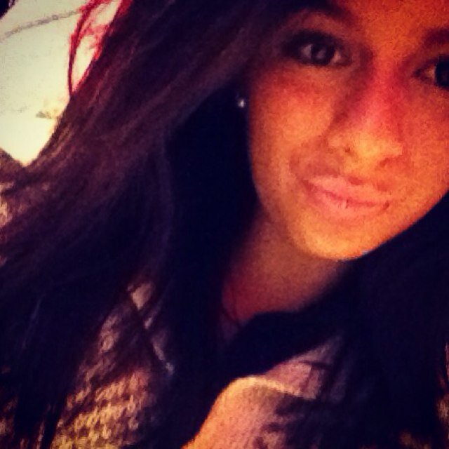 melaniecarvalho's profile picture. • Instagram:Melaaanie_C M.