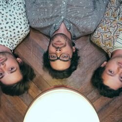 lesmanbrothers's profile picture. La tête à l'envers, et c'est fait exprès.