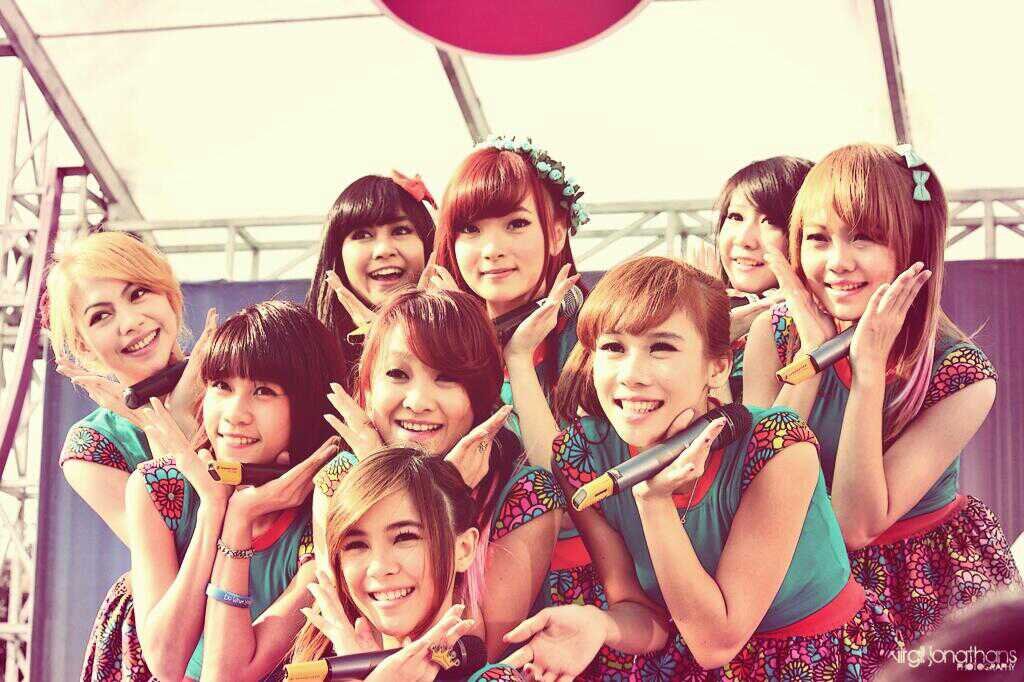 1st Fanbase of @Cherrybelleindo from KalSel.Selalu support ChiBi.mention by Steffy dan Kezia ChiBi { cek fav }.Retweet by Felly.Followed by @Panda_ChiBies