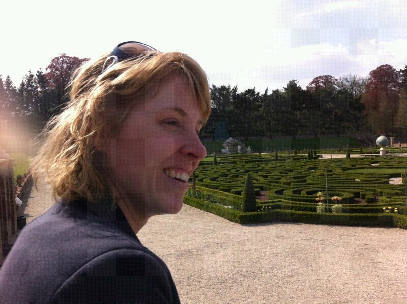 Ergotherapeut, christen, getrouwd met Henk, mama van drie