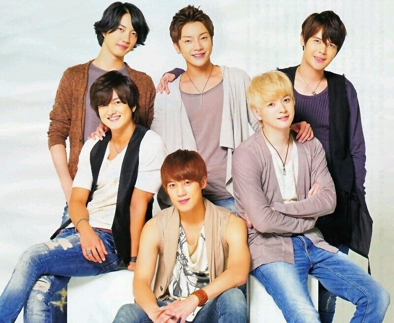 www.facebook com/SupernovaEcuador
admin: @mechas0825