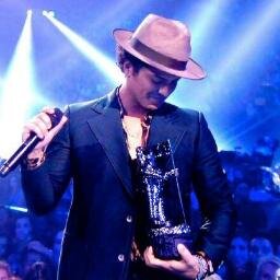 |FC| Hooligans And BoyLigans - .. Um brinde a todos que sofrem calados por amor.. Pois quando a felicidade vir, chegará em dobro ..