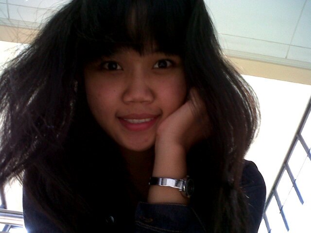 i'm a simple girl .
 and i like a being me .
 that's why I'm so cool and ready for activity .