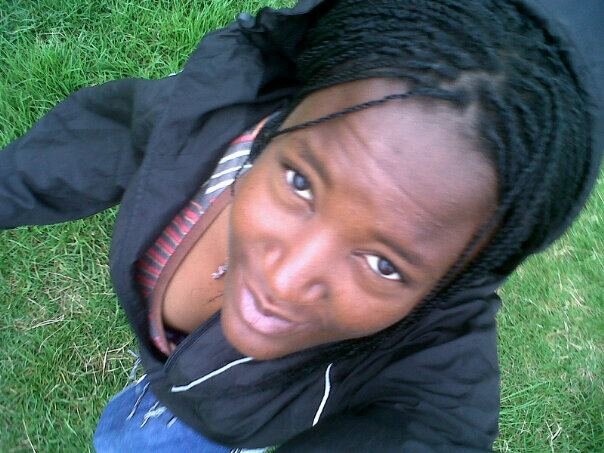 Life is easy but nt without friends. Am slindile primrose madumo. Am single nd am loving every minute. Got 2 say am inlove with twitter.