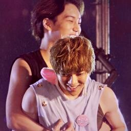 - Exo fan Only   หน้าแข้งพี่ลู่ อู้หู้วววว -0-   #พี่ลู่นี่แต๊บไข่ไว้ใช่มั้ยยย 5555555