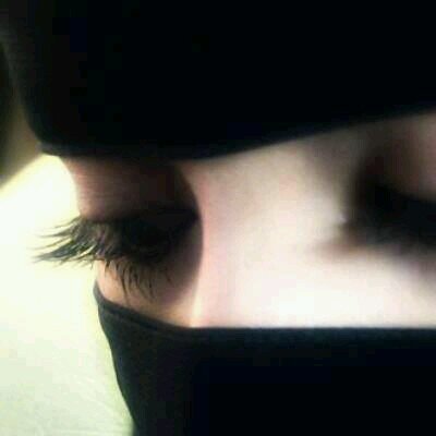 ‏‏لا اله الا انت سبحانك اني  كنت من الظالمين