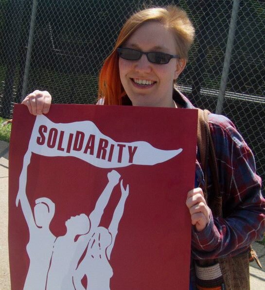 Lives at #WonkyHaus, works at @9to5org. I'm a queer, women's-libber, TCK Grinnellian. Opinions my own. #1u #fem2 #WEmatter