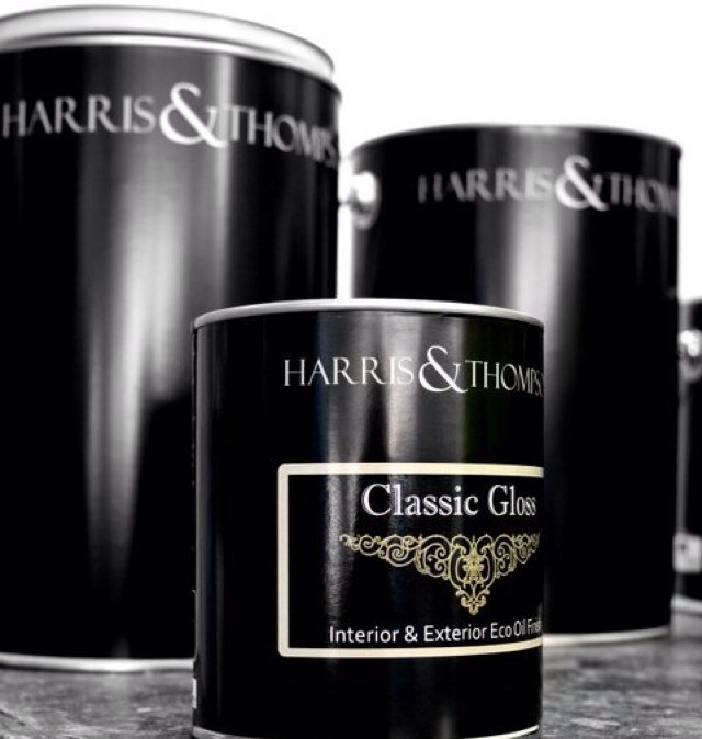 Harris & Thompson are one of the leading historic decorating contractors in the country based in the heart of the cotswolds.