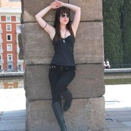 Jenettamoon's profile picture. Brain's a root blooming in a tide, swallow more of this pesticide.