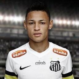Twitter Oficial do atacante do Santos FC. Não adianta olhar pro céu com muita fé e pouca luta Deus é fiel!