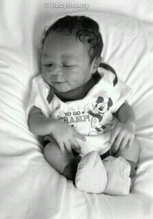 Takingg Caree Off Myy Handsomee Sonn!