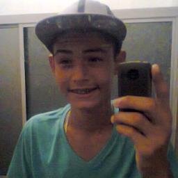 #Me #segue, #qqi #eu #sigo #de #volta .!!