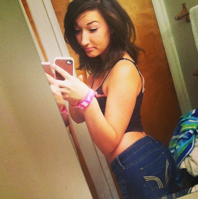 Hello, my name is Eliza. I'm 17 from Canada (: **Follow, I'll always follow back** :o c=======8