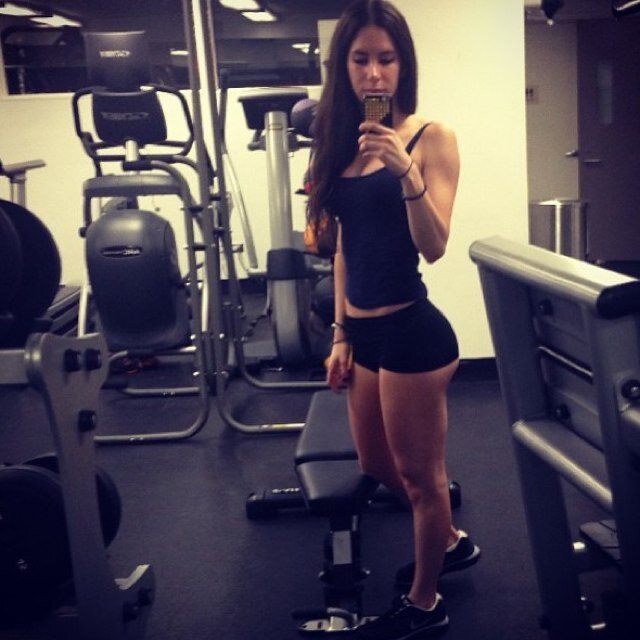 Followback seguro. Si te sigo, lo mas probable es que estes bien guapa o guapo de tu todo.